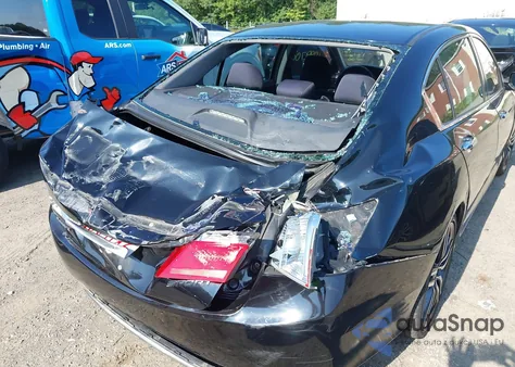 2015 Honda Accord Sport z USA, uszkodzony, nr VIN 1HGCR2F59FA058775